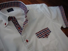 camicia tessuto 100/2 doppio ritorto,con cannelli tasca pattina e soffietto,cinturino a contrasto